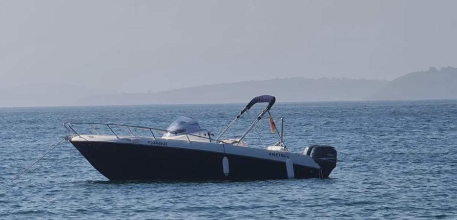 SANXENXO. BENETEAU FLYER 750 OPEN. 2 X YAMAHA 115CV. 2
