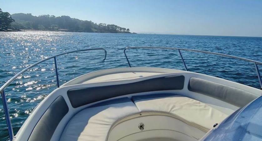 SANXENXO. BENETEAU FLYER 750 OPEN. 2 X YAMAHA 115CV. 4