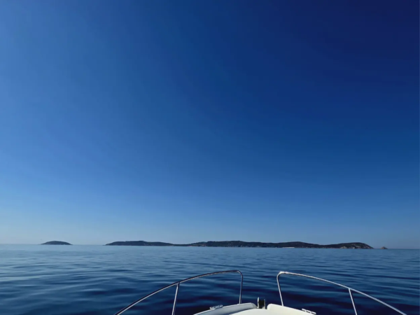 SANXENXO. BENETEAU FLYER 750 OPEN. 2 X YAMAHA 115CV. 5