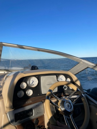 Alquiler Motora FOUR WING 8.5 metros 3