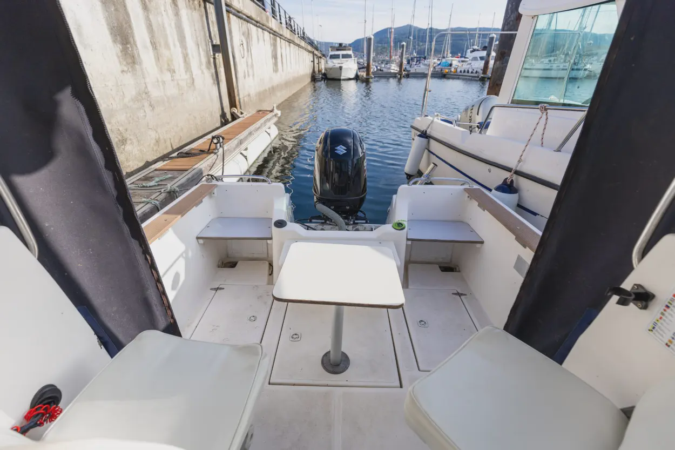 Alquiler barco 6m sin patrón en la Ría de Vigo 5