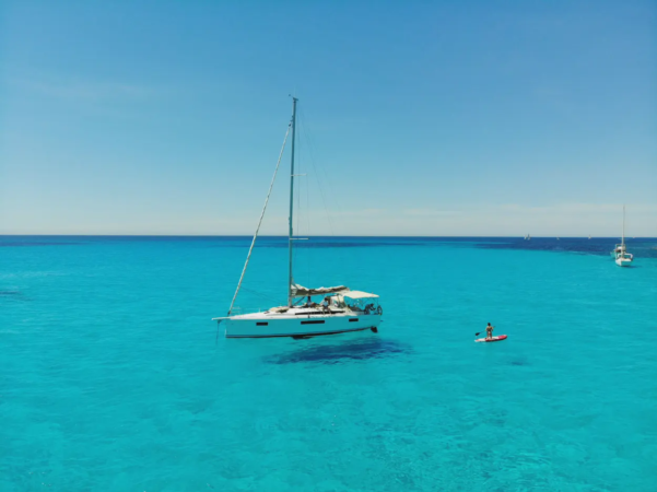Alquiler de velero en Maó, Menorca · con o sin patrón 1