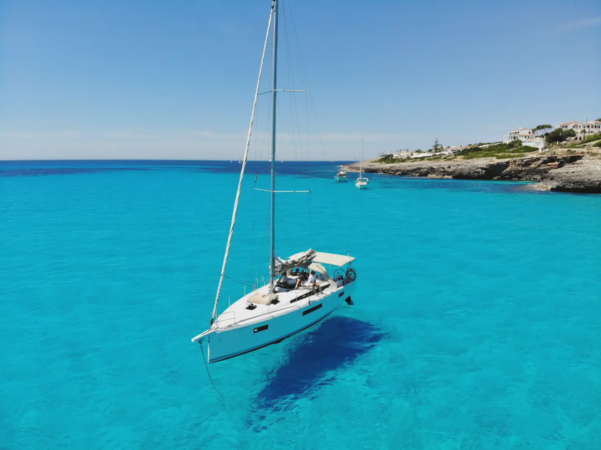 Alquiler de velero en Maó, Menorca · con o sin patrón 9