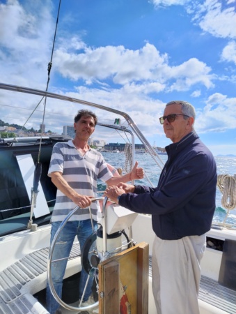Salida en barco en Vigo — Navegada c/protagonismo + fondeo relax playa (6)