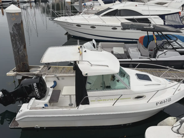 Lancha con Licencia de Navegación en la Ría de Vigo 3