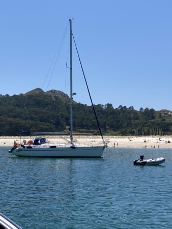 Alquiler velero 12m en Baiona 1