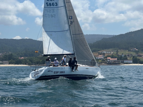 Velero en la Ría de Muros y Noia  4