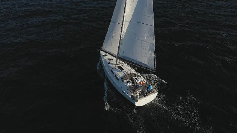 Alquiler de velero Hanse 415 en Baiona | 3 camarotes para 10 personas en las Rías Baixas 4