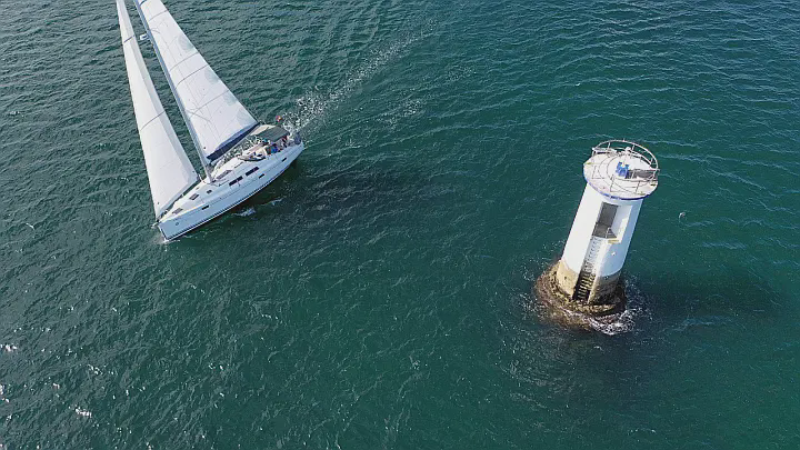 Alquiler de velero Hanse 415 en Baiona | 3 camarotes para 10 personas en las Rías Baixas 5