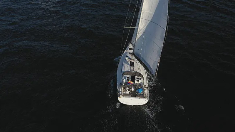 Alquiler de velero Hanse 415 en Baiona | 3 camarotes para 10 personas en las Rías Baixas 3