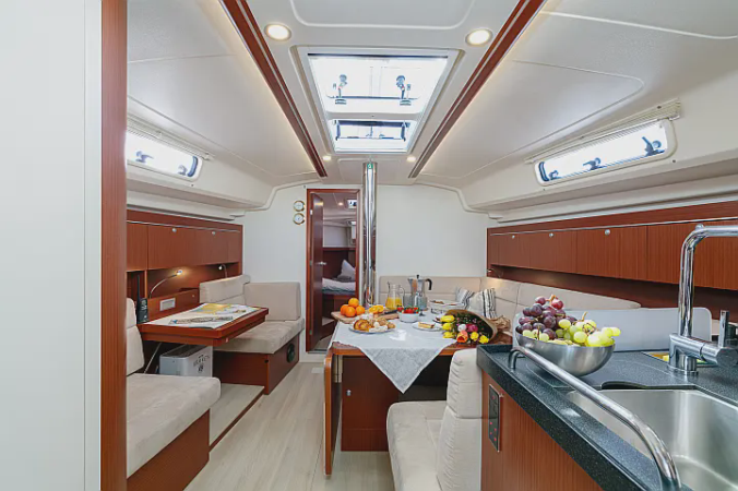 Alquiler de velero Hanse 415 en Baiona | 3 camarotes para 10 personas en las Rías Baixas 28