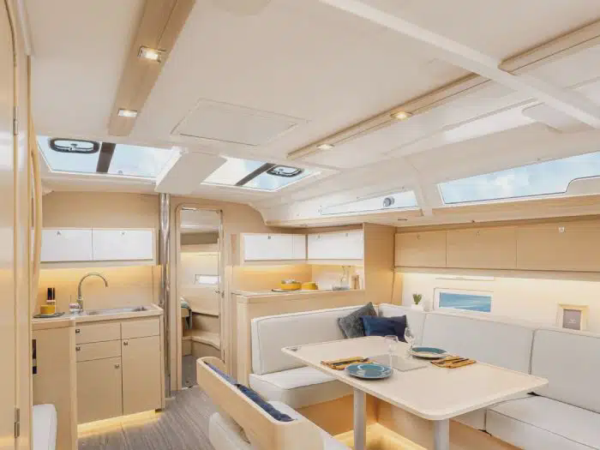 Alquila el velero Dufour 430 Grand Large en Baiona: 13 m, 3 camarotes, 12 personas, cocina exterior y plataforma de baño. 4