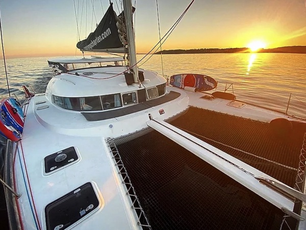 Alquiler Catamarán en Vigo hasta 11 personas  1
