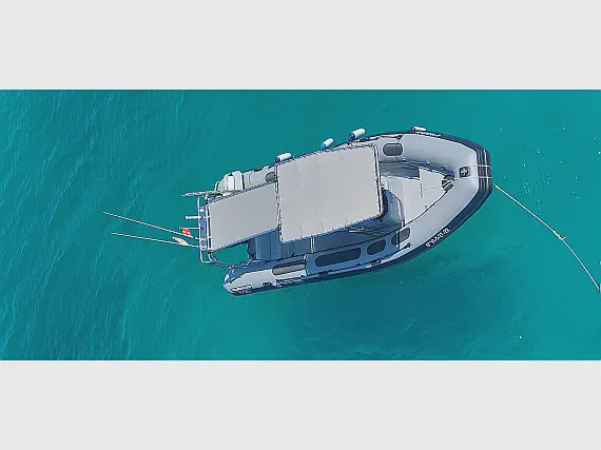 Alquiler de neumática Vanguard 760 en Baiona | Semirrígida 225cv para las Islas Cíes y Rías Baixas 4