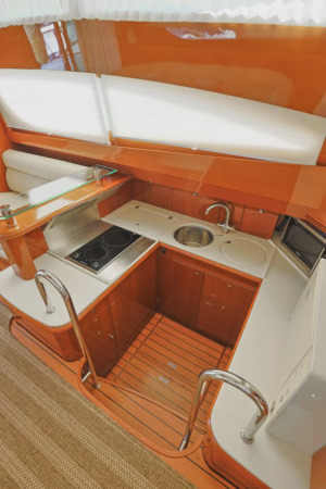 Alquiler yate Jeanneau Prestige 46 con patrón en Vigo 5