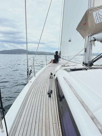 Alquiler del velero Dufour 430 Grand Large "Amodiño" en Baiona. Disfrútalo en grupo o familia hasta 12 personas. 1