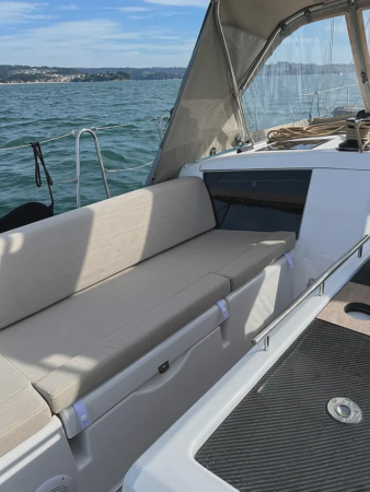 Alquiler del velero Dufour 430 Grand Large "Amodiño" en Baiona. Disfrútalo en grupo o familia hasta 12 personas. 6