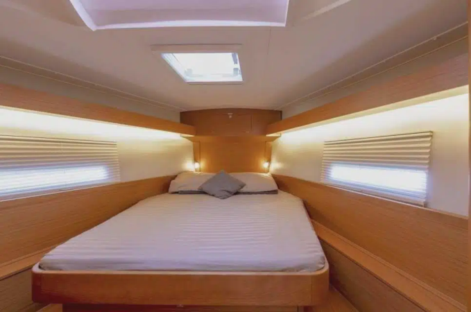 Alquiler del velero Dufour 430 Grand Large "Amodiño" en Baiona. Disfrútalo en grupo o familia hasta 12 personas. 14