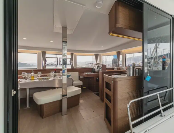 Alquiler de catamarán Lagoon 42 en Baiona | 4 camarotes, navega a las Islas Cíes y las Rías Baixas con o sin patrón. 6