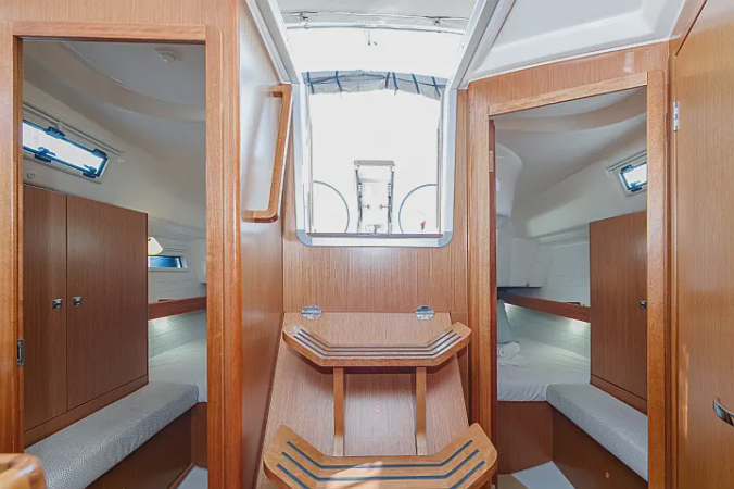 Alquiler de velero Bavaria 34 en Baiona | 3 camarotes para 10 personas en las Rías Baixas 6